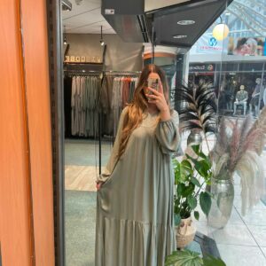 Essentiel by Fatima, Maxi jurk 100% viscose met pofmouwen. (Groen)